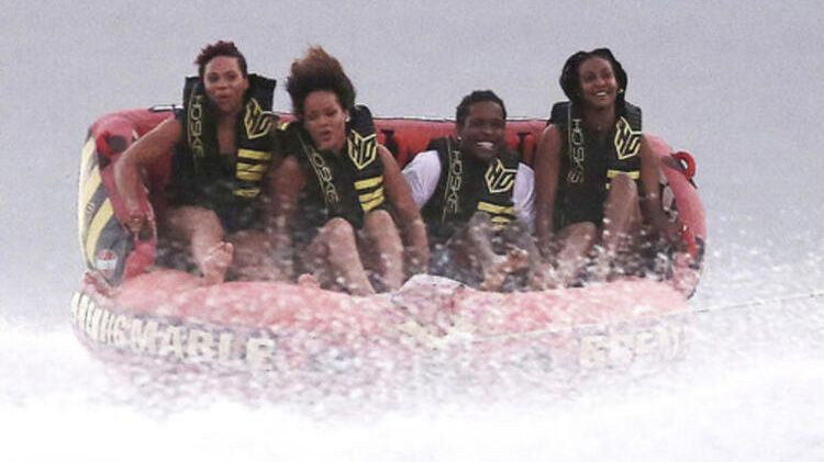 Rihanna sevgilisi ASAP Rocky'i Barbados'a götürdü! - Sayfa 7