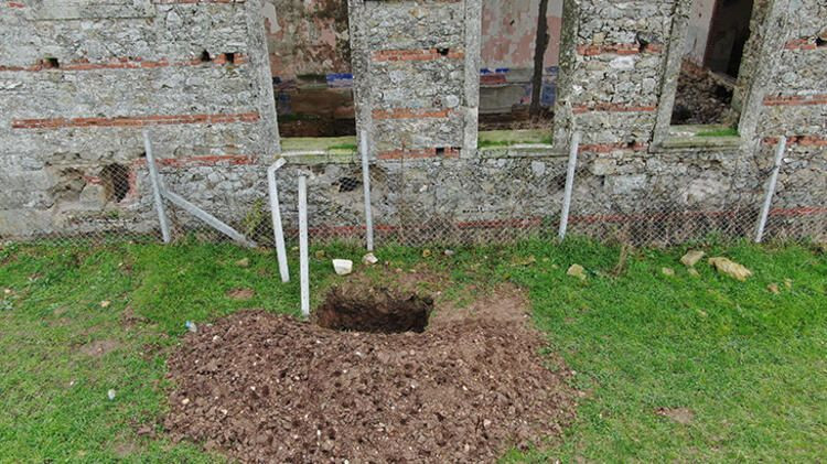 250 yıllık manastır şapeli defineci kazıları nedeniyle yıkıldı! - Sayfa 17