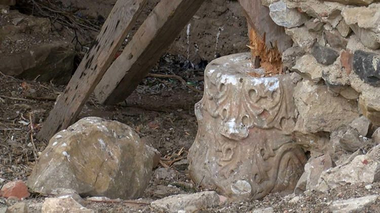 250 yıllık manastır şapeli defineci kazıları nedeniyle yıkıldı! - Sayfa 18