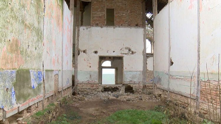 250 yıllık manastır şapeli defineci kazıları nedeniyle yıkıldı! - Sayfa 19