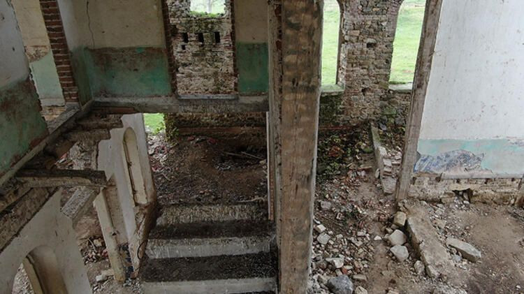 250 yıllık manastır şapeli defineci kazıları nedeniyle yıkıldı! - Sayfa 22