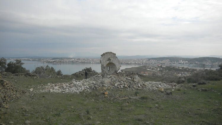 250 yıllık manastır şapeli defineci kazıları nedeniyle yıkıldı! - Sayfa 9