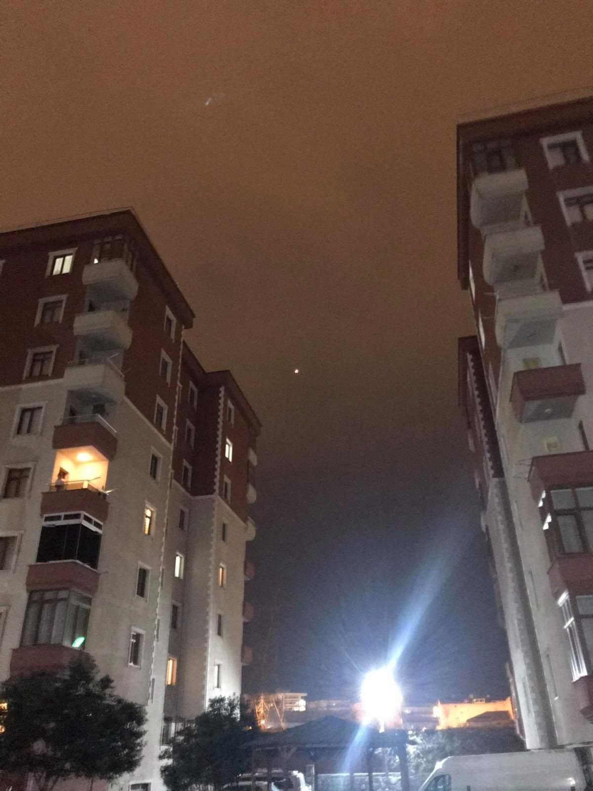 İstanbul'un üzerinden 2 UFO geçti - Sayfa 14