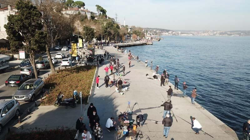 İstanbul'da caddeler sahiller doldu taştı! - Sayfa 5