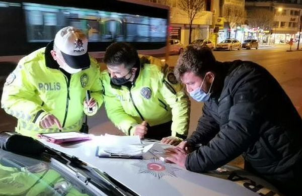 Polis ceza kesti... 'Burada gözünüzün önünde drift atacağım' dedi! - Sayfa 5