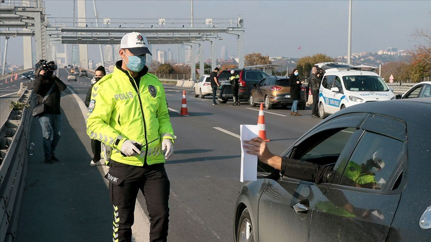 Sokağa çıkma kısıtlaması başladı - Sayfa 16