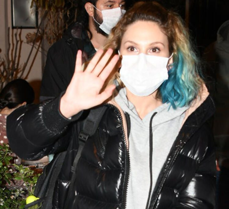 Oyuncu Farah Zeynep Abdullah'a hayranlarından namaz tavsiyesi - Sayfa 7