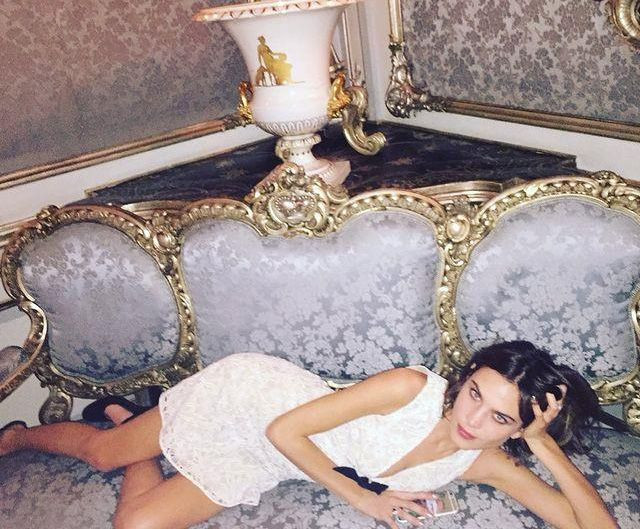 Daisy Lowe: Fotoğrafçım beni yatak odasına götürüp cinsel organını gösterdi... - Sayfa 6