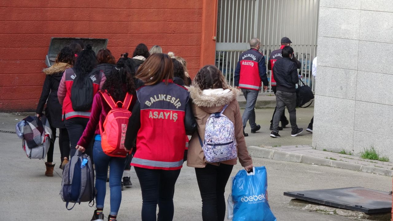 100 erkeği 'jigolo olma' vaadiyle dolandırdılar - Sayfa 5