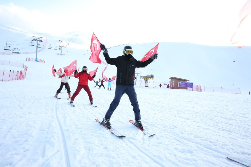 Kasapoğlu'na Türk bayraklı gösteri - Sayfa 6