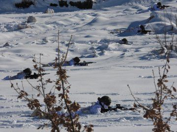PKK'nın gizli toplantı merkezi dahil 50 hedef vuruldu - Sayfa 13