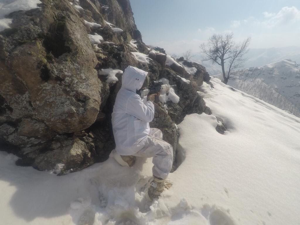 PKK'nın gizli toplantı merkezi dahil 50 hedef vuruldu - Sayfa 20