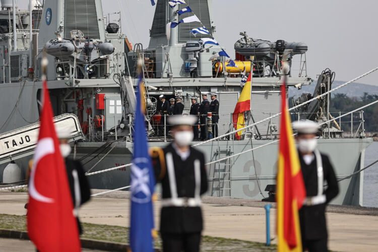 Akdeniz ve Karadeniz'de komuta Türkiye'de - Sayfa 6