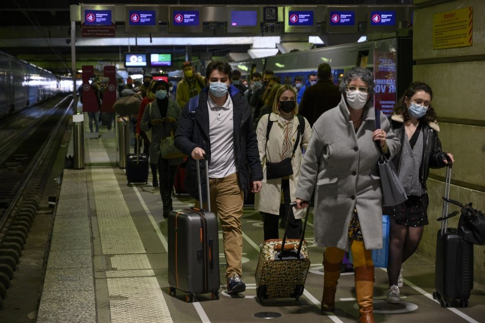 Başbakan: '3. dalganın içindeyiz' - Sayfa 16