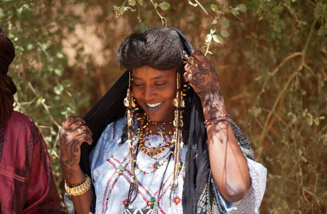 Görülmemiş festival! Evli kadınlar ikinci eşlerini seçiyor... - Sayfa 6