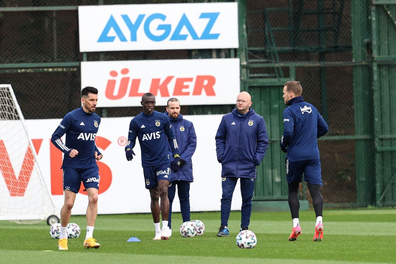 Jose Sosa: Emre Belözoğlu'nun gelişiyle bir şey değişmedi! - Sayfa 5