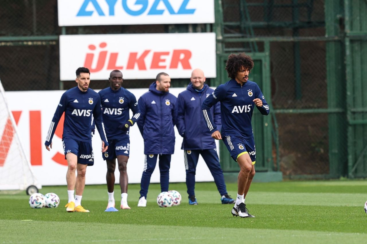 Jose Sosa: Emre Belözoğlu'nun gelişiyle bir şey değişmedi! - Sayfa 6