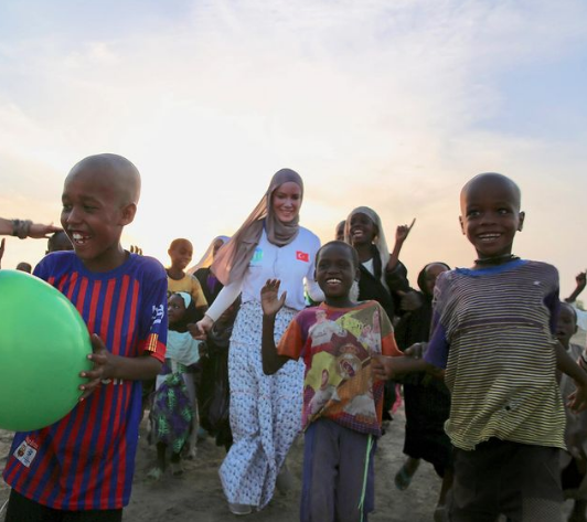 Gamze Özçelik kalpleri ısıtmaya devam ediyor - Sayfa 7