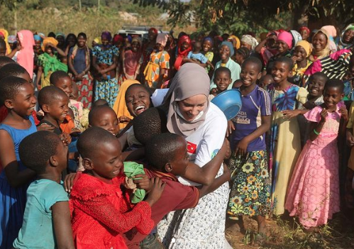 Gamze Özçelik kalpleri ısıtmaya devam ediyor - Sayfa 11