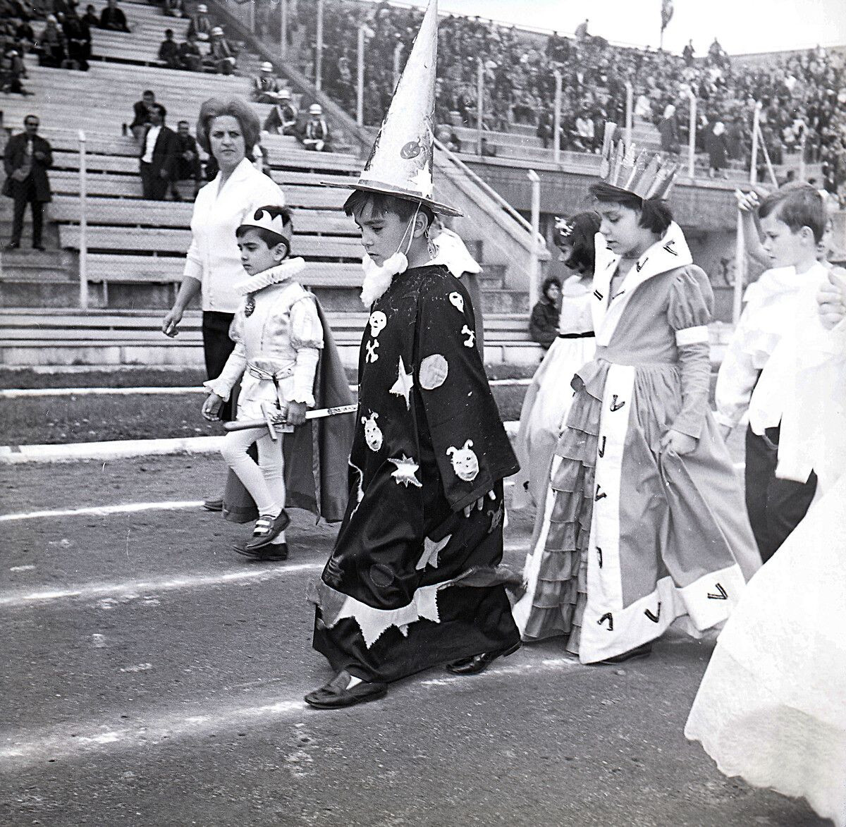 Geçmişten günümüze 23 Nisan Ulusal Egemenlik ve Çocuk Bayramı Kutlamaları - Sayfa 8