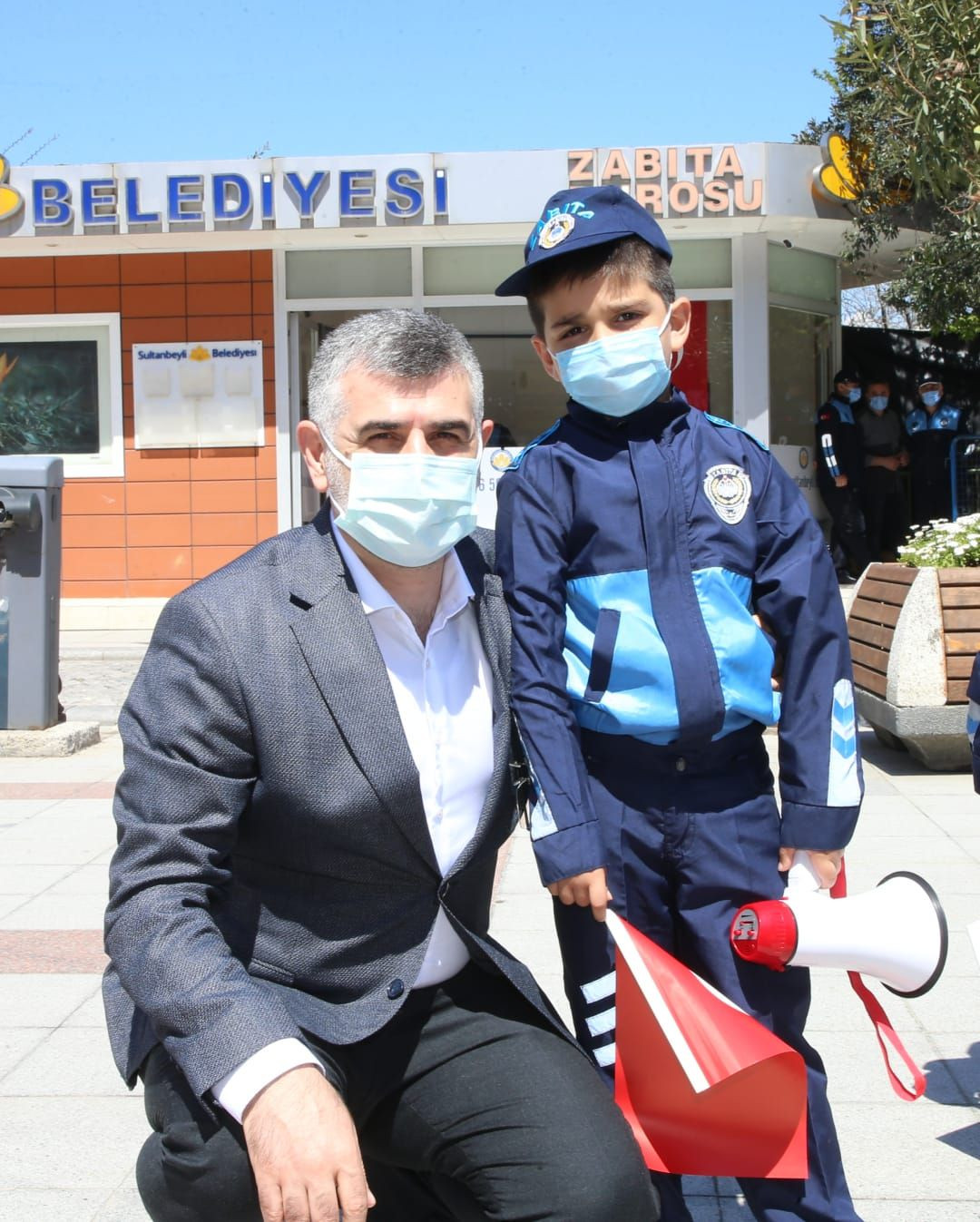 Minik zabıtalar iş başında - Sayfa 16