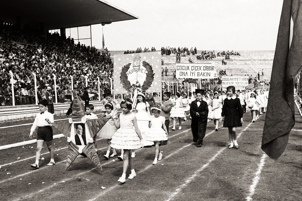 Geçmişten günümüze 23 Nisan Ulusal Egemenlik ve Çocuk Bayramı Kutlamaları - Sayfa 7
