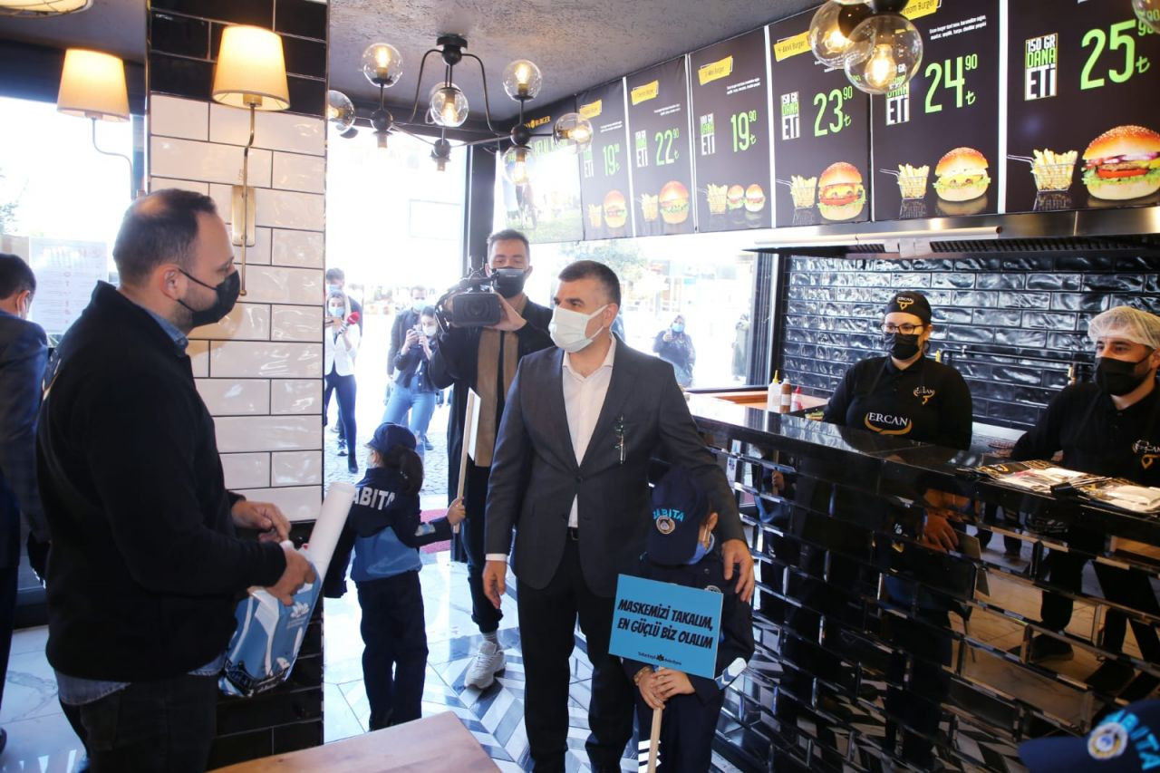 Minik zabıtalar iş başında - Sayfa 21