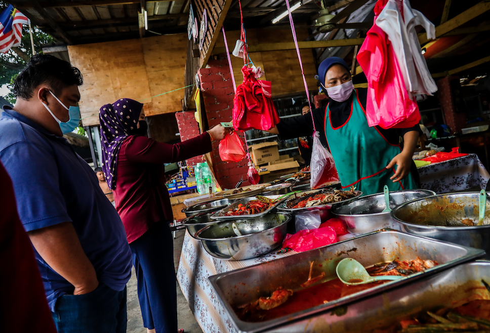 Malezya'daki geleneksel ramazan pazarları,  sokaklara renk katıyor - Sayfa 8