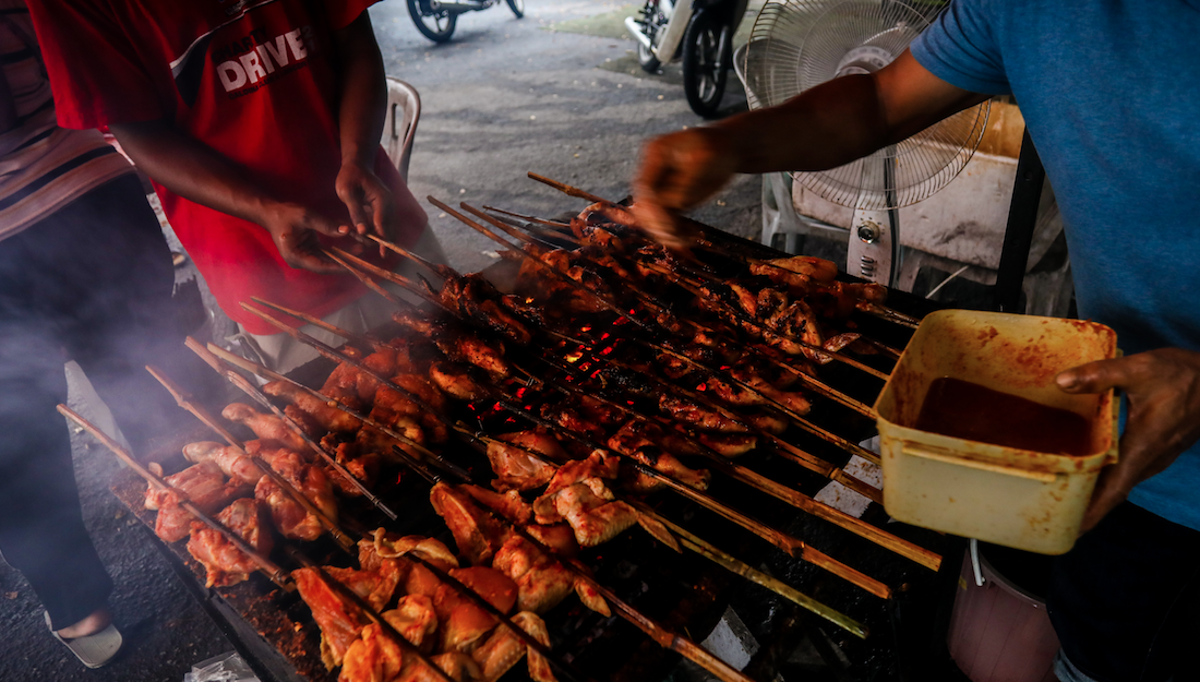 Malezya'daki geleneksel ramazan pazarları,  sokaklara renk katıyor - Sayfa 9