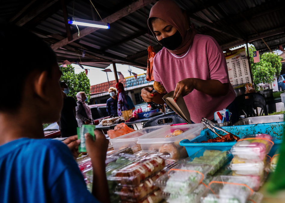 Malezya'daki geleneksel ramazan pazarları,  sokaklara renk katıyor - Sayfa 6