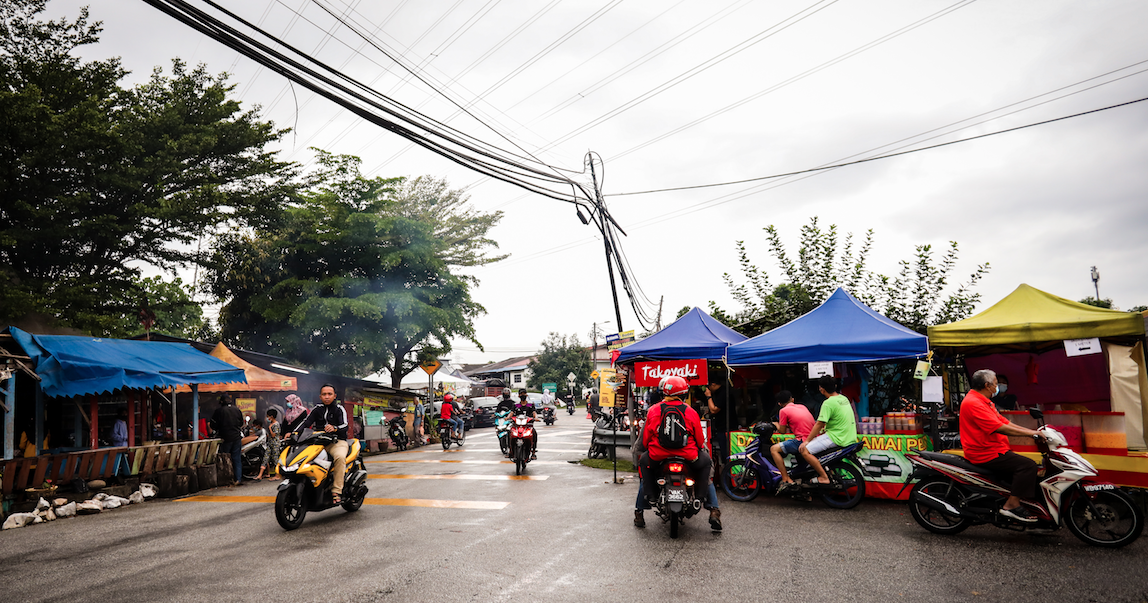 Malezya'daki geleneksel ramazan pazarları,  sokaklara renk katıyor - Sayfa 11