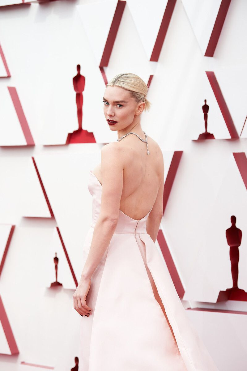 Kırmızı halıda şıklık yarışı - Sayfa 13