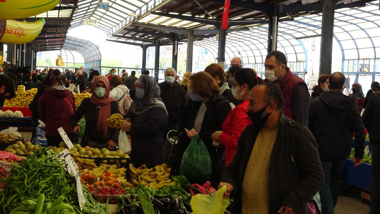 Kapanma öncesi pazara koştular, sosyal mesafeyi unuttular - Sayfa 7