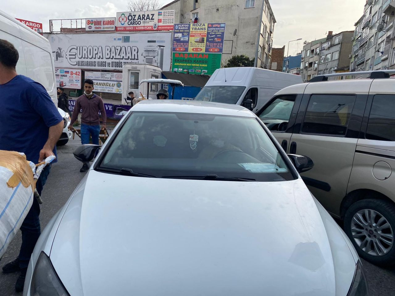 İstanbul trafiği tamamen kilitlendi - Sayfa 15