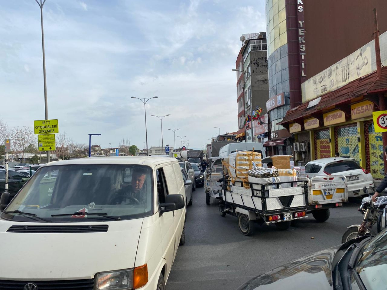 İstanbul trafiği tamamen kilitlendi - Sayfa 25