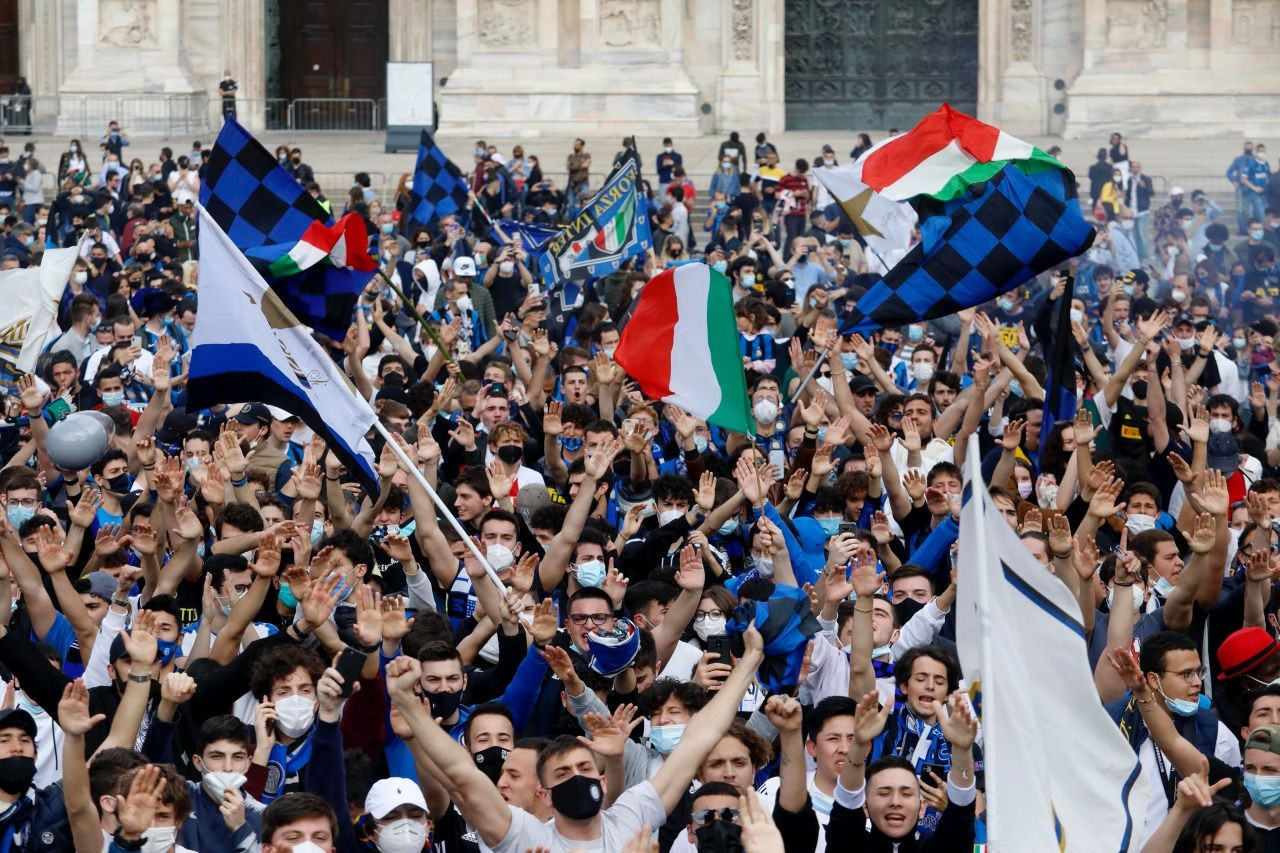 Inter taraftarları Covid-19'u unuttu - Sayfa 10