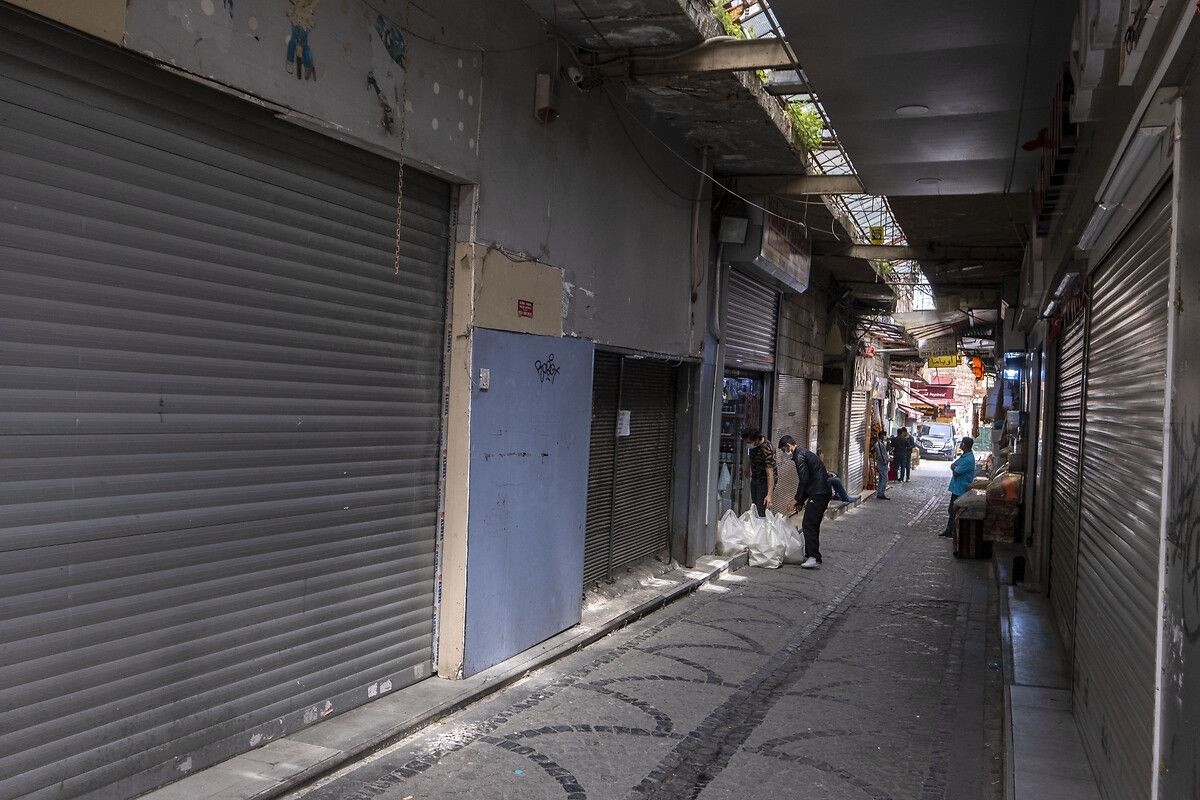 Tam kapanma sonuç verdi, vakalar geriliyor - Sayfa 16