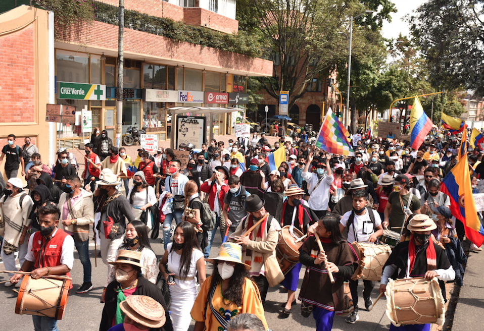 Kolombiya'da hükümet karşıtı protestolar devam ediyor - Sayfa 39
