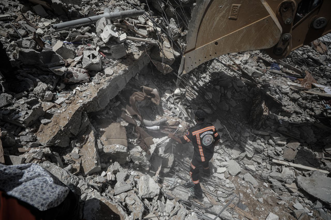 İsrail'in vurduğu Gazze'den "kurtarma ekibi ve ekipman gönderin" çığlığı - Sayfa 12