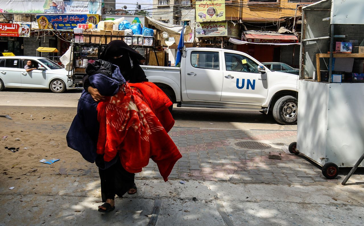 İsrail'in gazabından okullara sığındılar - Sayfa 24