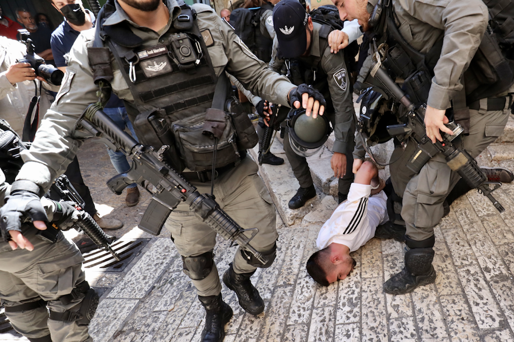 İsrail polisinden Şam Kapısı'ndaki Filistinlilere saldırı - Sayfa 11