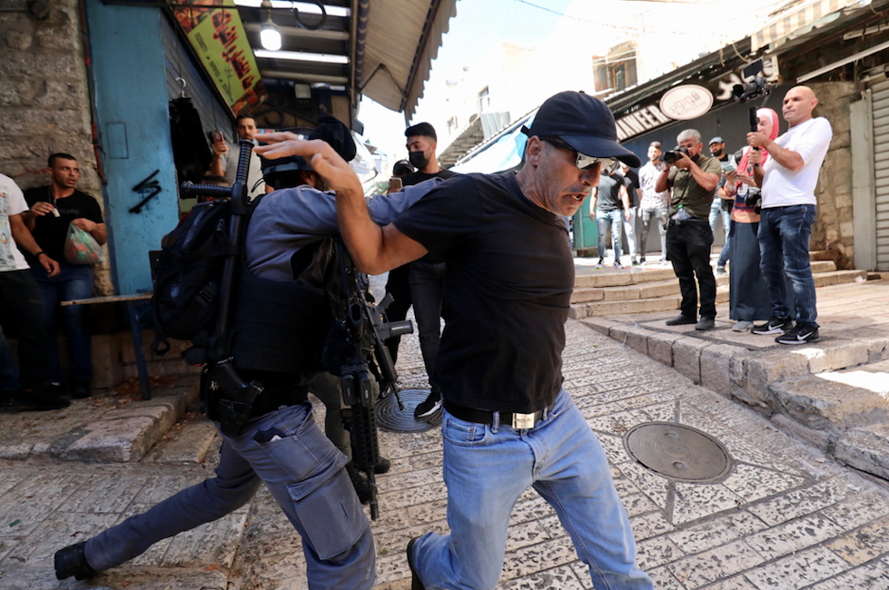 İsrail polisinden Şam Kapısı'ndaki Filistinlilere saldırı - Sayfa 9