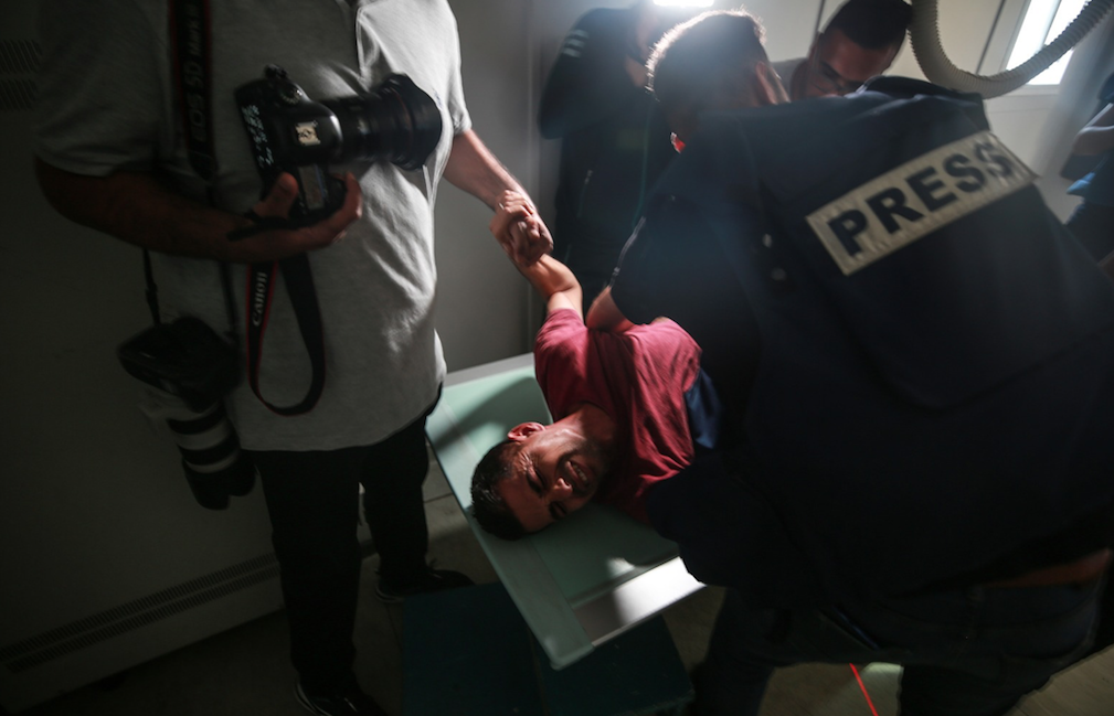 İsrail'in saldırılarında Anadolu Ajansı kameramanı yaralandı - Sayfa 14