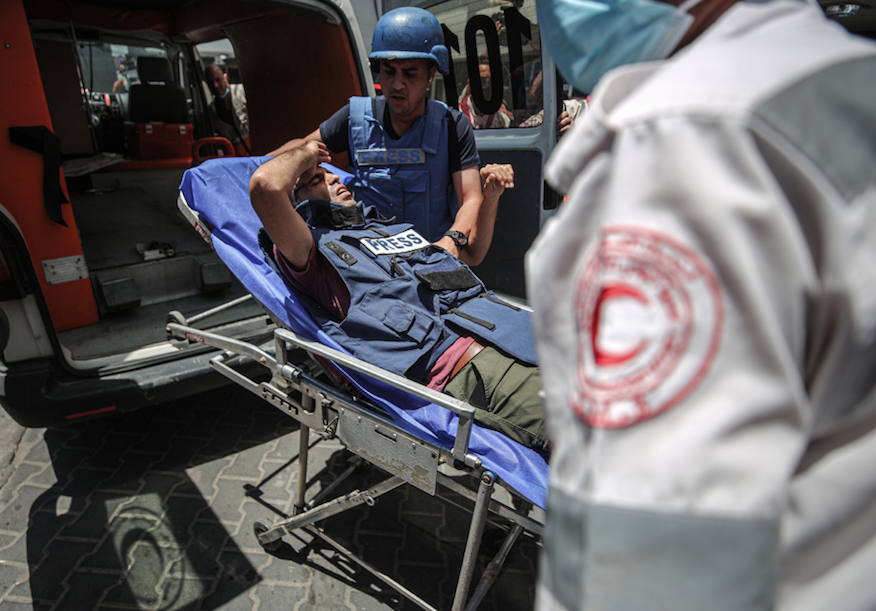 İsrail'in saldırılarında Anadolu Ajansı kameramanı yaralandı - Sayfa 10