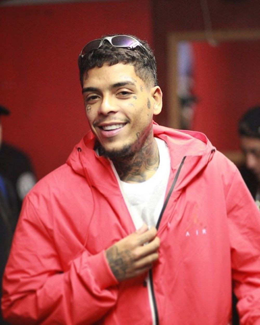 Ünlü şarkıcı MC Kevin eşini aldattığı sırada balkondan düşerek vefat etti - Sayfa 8