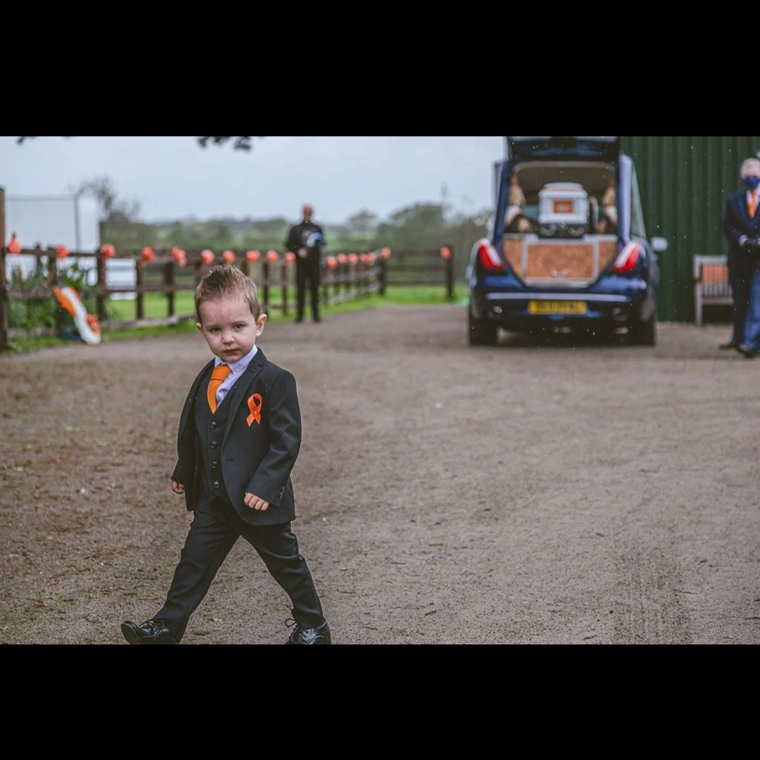 Ashley Cain - Safiyya Vorajee çifti minik kızlarını toprağa verdi - Sayfa 8