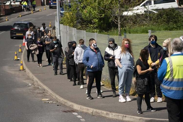 Dünyayı sarsan skandal: Aşı olanlar takip ediliyor! - Sayfa 11
