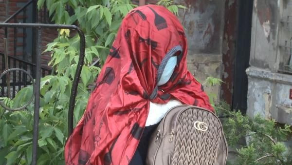 Beyoğlu'nda gizemli kadın! 5 gündür bu halde aynı yerde oturuyor - Sayfa 5