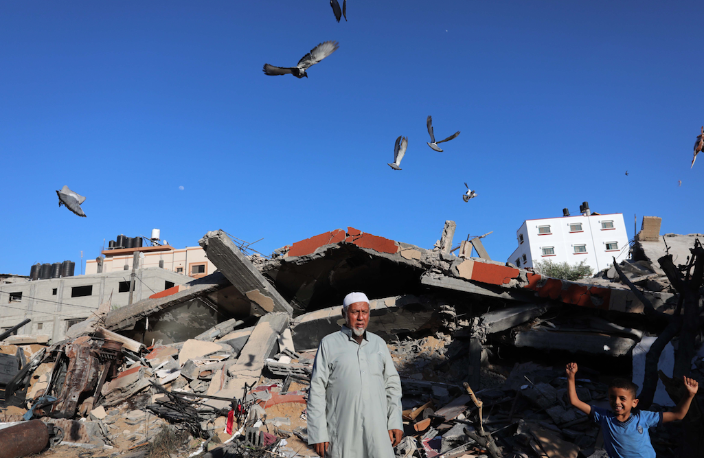 İsrail'in saldırılarında evleri yıkılan Filistinliler okullarda kalıyor - Sayfa 15