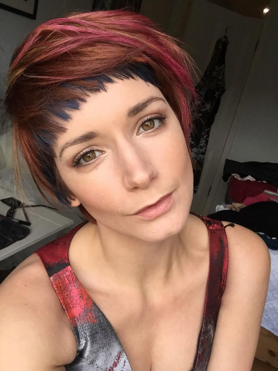 Ünlü model koronavirüs aşısı olduktan bir kaç gün sonra hayatını kaybetti! - Sayfa 13